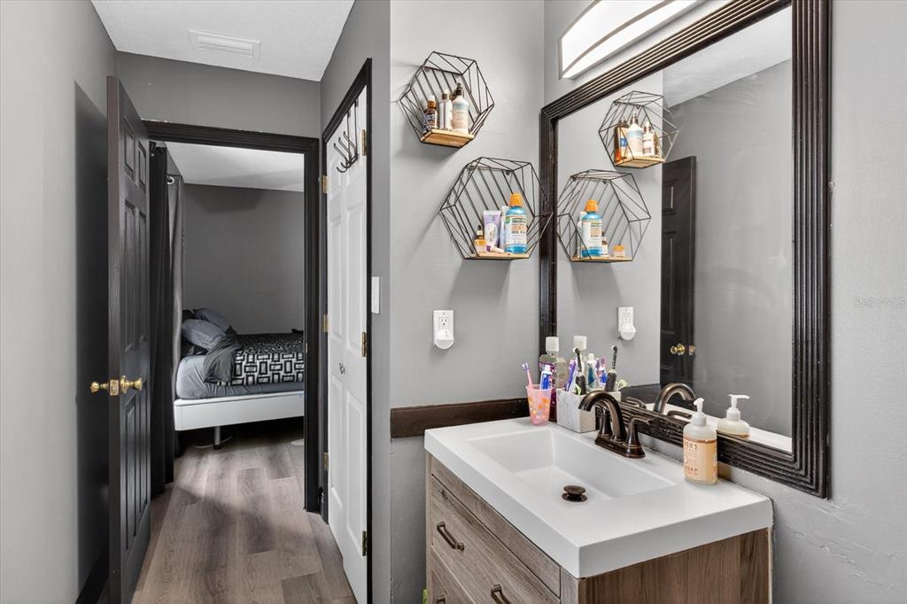 1005 13th Avenue Northwest Largo, FL 33770 - Photo 25 of 54