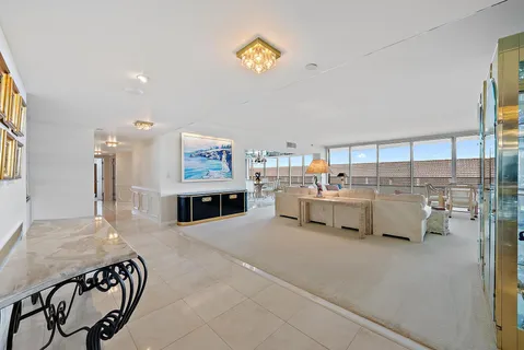 $995,000 | 100 Lakeshore Drive, Unit 251, North Palm Beach, FL 33408