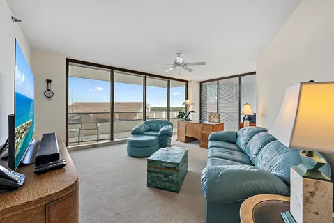 $995,000 | 100 Lakeshore Drive, Unit 251, North Palm Beach, FL 33408