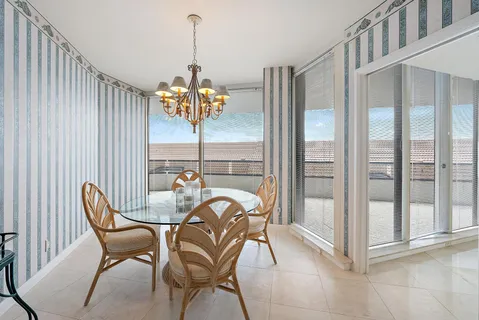 $995,000 | 100 Lakeshore Drive, Unit 251, North Palm Beach, FL 33408