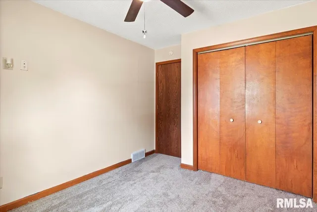 $165,000 | 109 North Violet Drive, Auburn, IL 62615