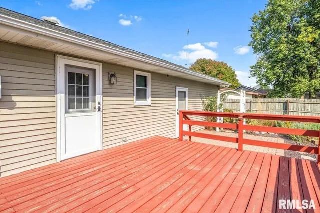 $165,000 | 109 North Violet Drive, Auburn, IL 62615