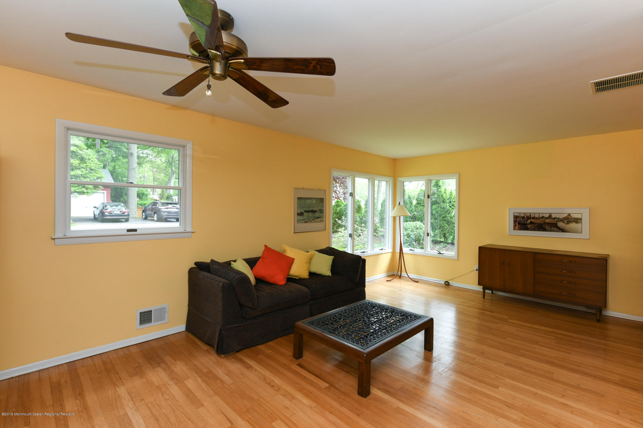 192 Highwood Road Oakhurst, NJ 07755 - Photo 8 of 17 SP1_9179