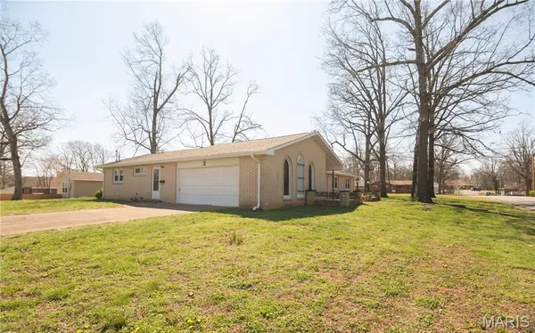 $254,900 | 1915 Old Orchard Road, Poplar Bluff, MO 63901
