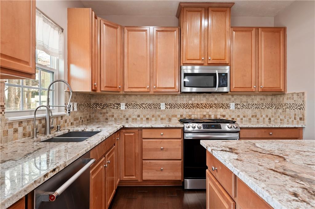 513 Saddle Ridge Drive Irwin, PA 15642 - Photo 15 of 42 Gallery Image 15