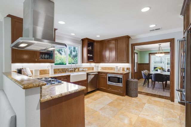 a view of kitchen with breakfast area