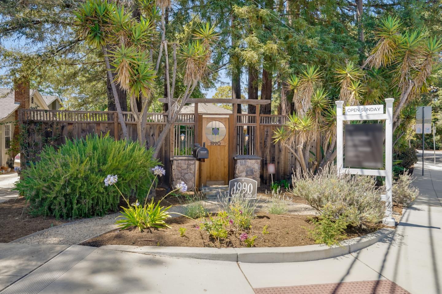 1990 Sharon Road Menlo Park, CA 94025 - Photo 2 of 40