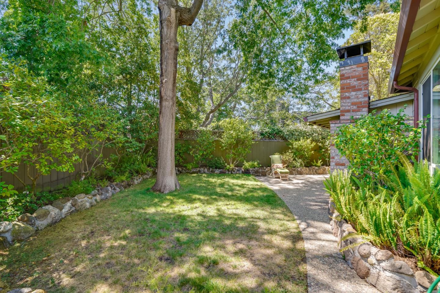 1990 Sharon Road Menlo Park, CA 94025 - Photo 35 of 40 a view of a yard with plants