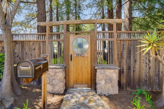 $2,425,000 | 1990 Sharon Road, Menlo Park, CA 94025