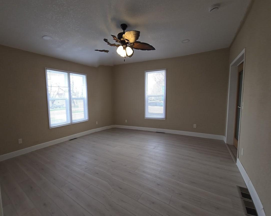 1133 Miller Avenue Windom, MN 56101 - Photo 17 of 30