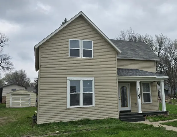 $185,000 | 1133 Miller Avenue, Windom, MN 56101