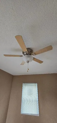 $185,000 | 1133 Miller Avenue, Windom, MN 56101