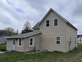 $185,000 | 1133 Miller Avenue, Windom, MN 56101