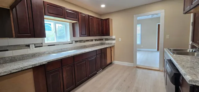 $185,000 | 1133 Miller Avenue, Windom, MN 56101