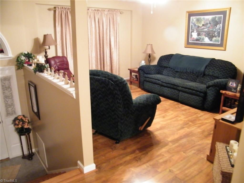 6210 Creedmoor Court Rural Hall, NC 27045 - Photo 3 of 6 Gallery Image 3
