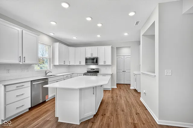 $479,900 | 7263 Barrett Drive, Brownsburg, IN 46112