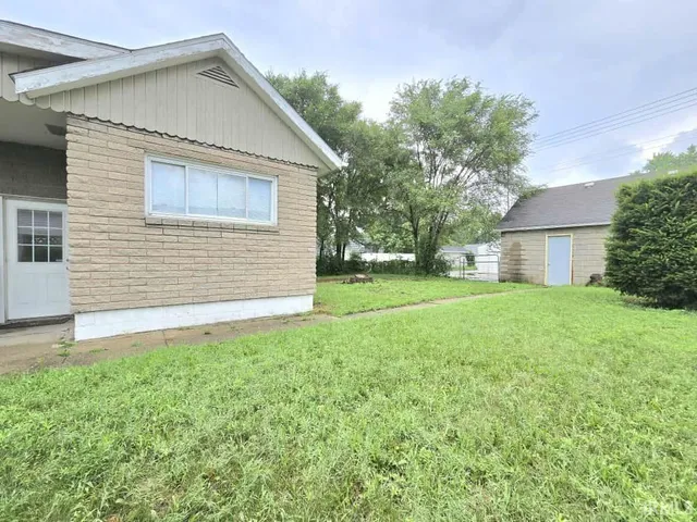 $129,000 | 2710 Milburn Boulevard, Mishawaka, IN 46544