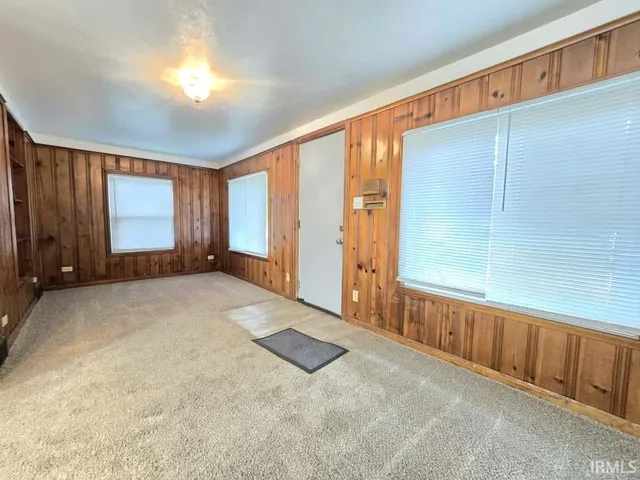 $129,000 | 2710 Milburn Boulevard, Mishawaka, IN 46544