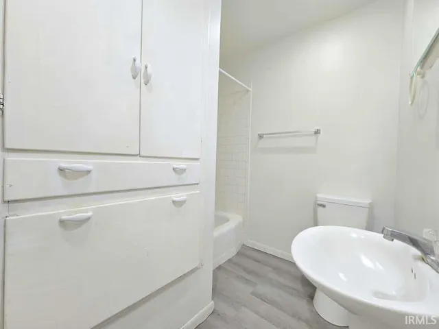 $129,000 | 2710 Milburn Boulevard, Mishawaka, IN 46544