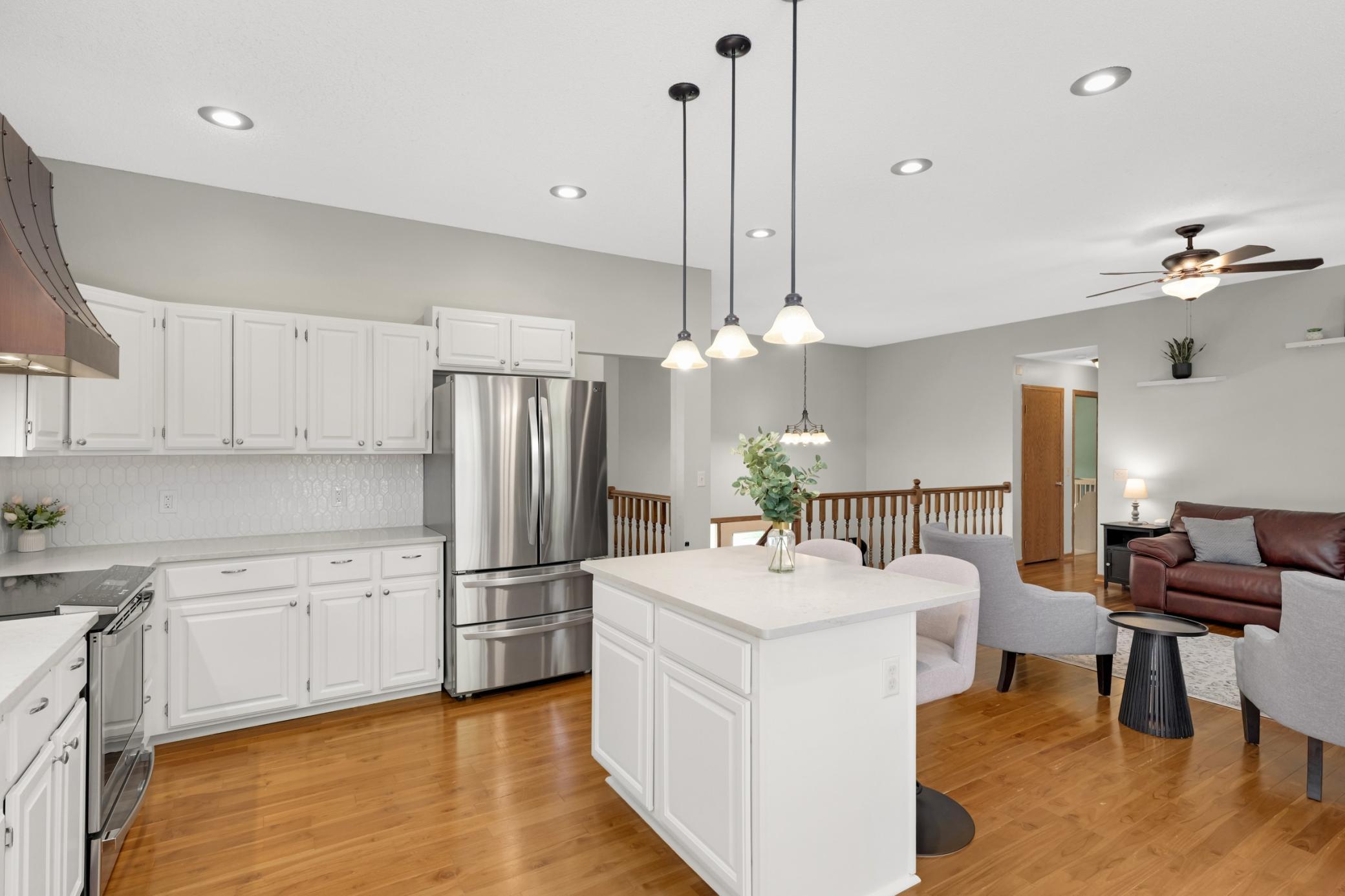 12769 Diamond Path Apple Valley, MN 55124 - Photo 9 of 33