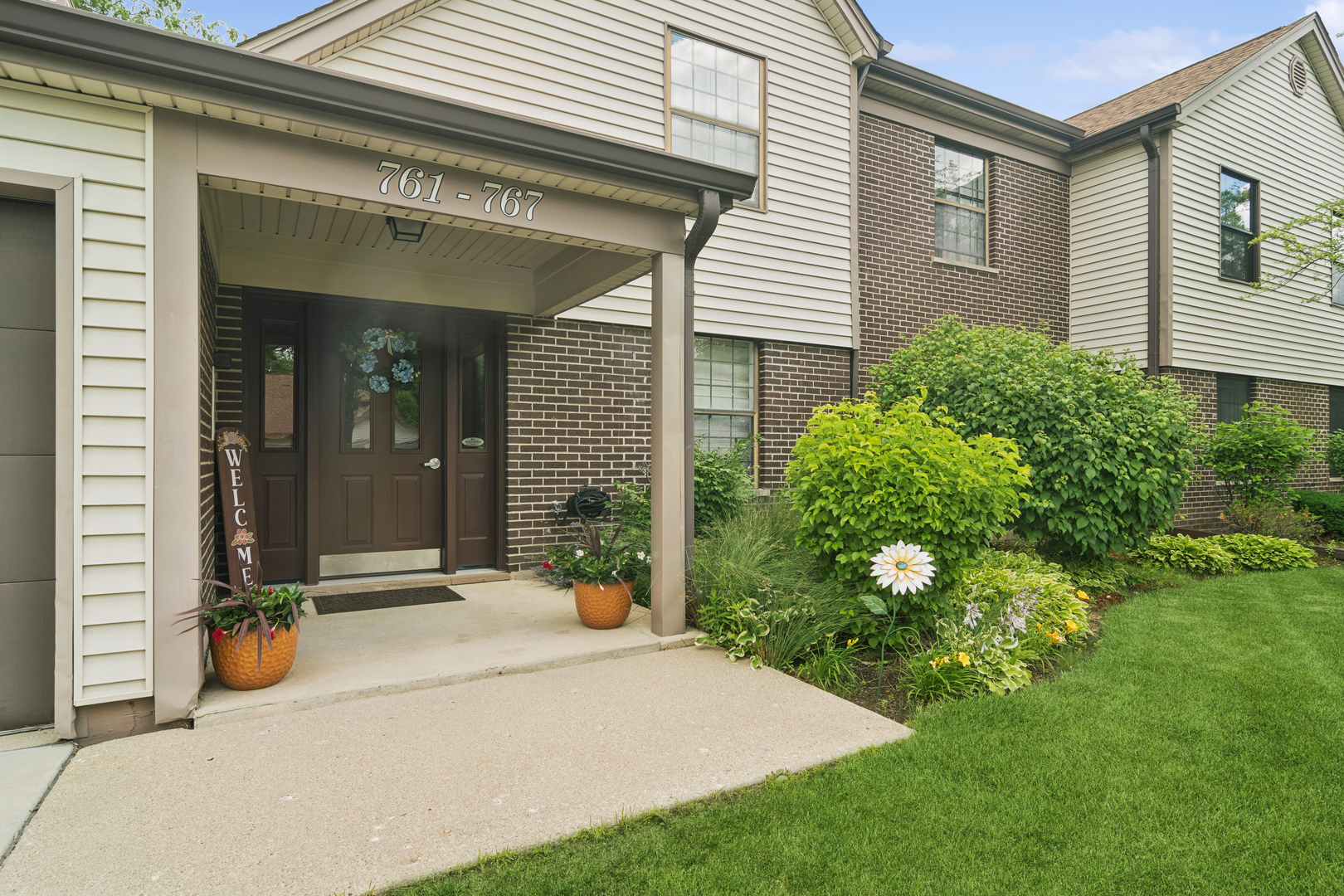 763 White Pine Road, Unit 5A2 Buffalo Grove, IL 60089 - Photo 1 of 20