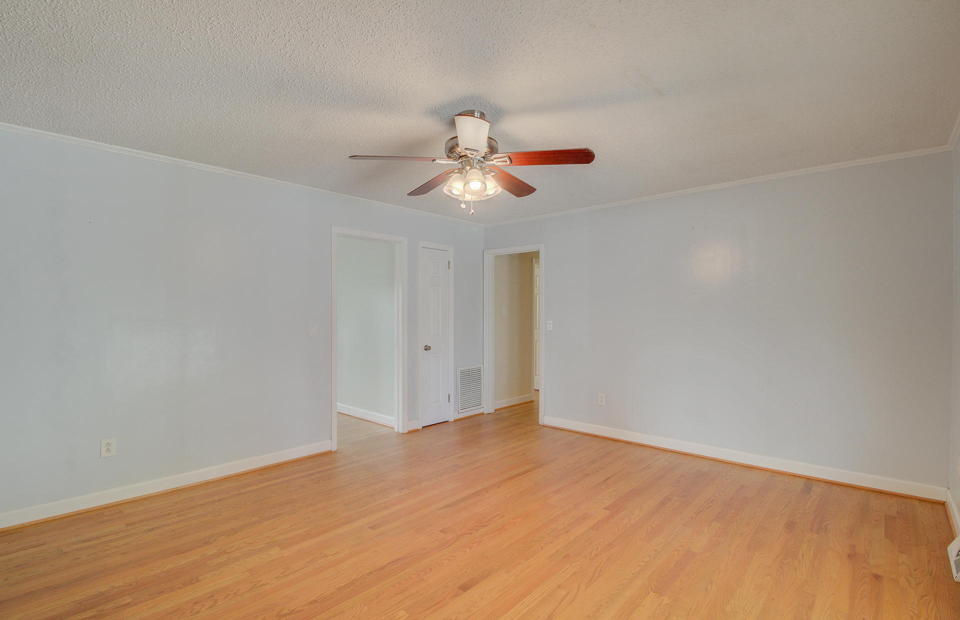 8530 Delhi Road North Charleston, SC 29406 - Photo 15 of 33 15