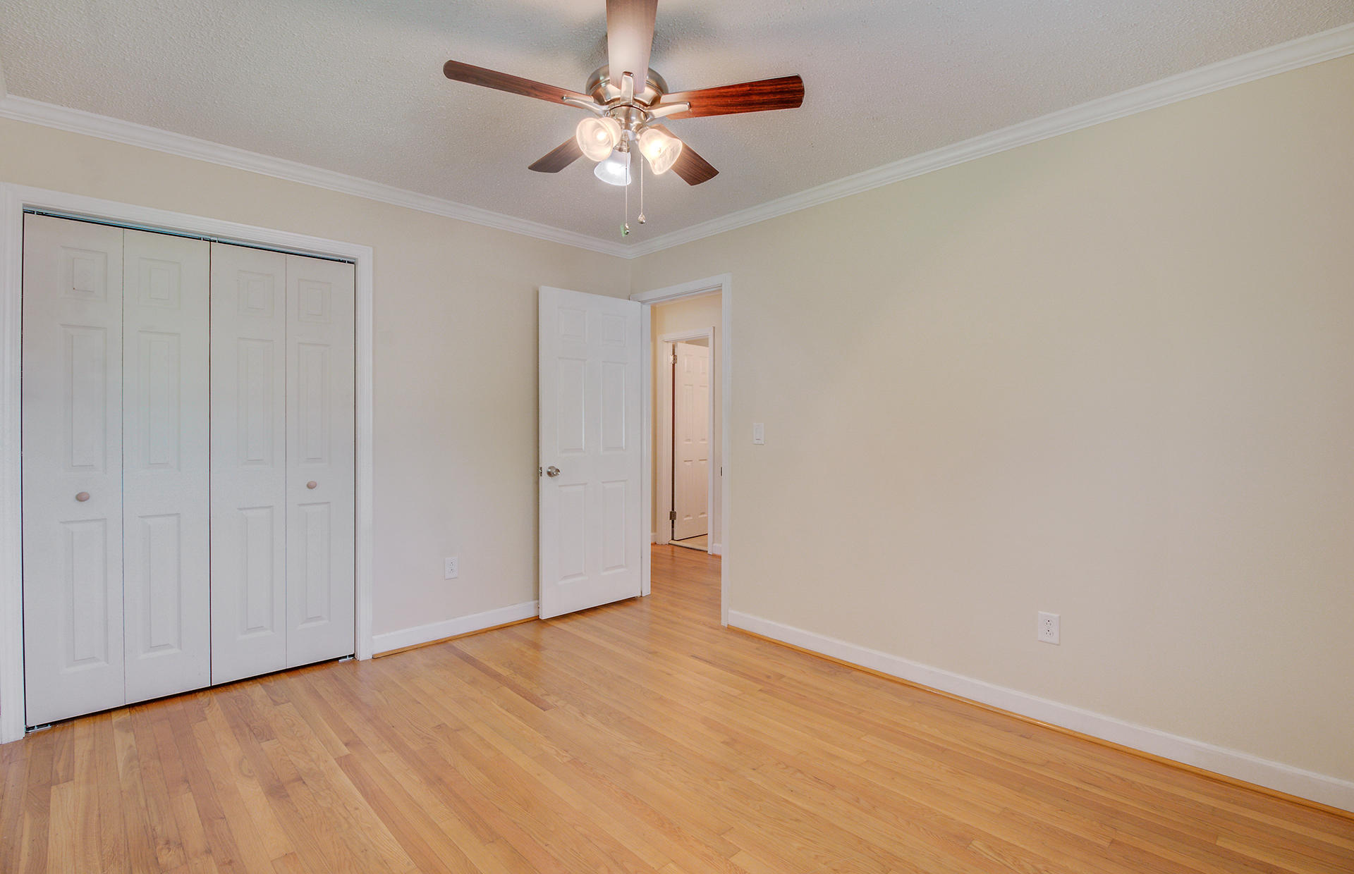 8530 Delhi Road North Charleston, SC 29406 - Photo 19 of 33 26