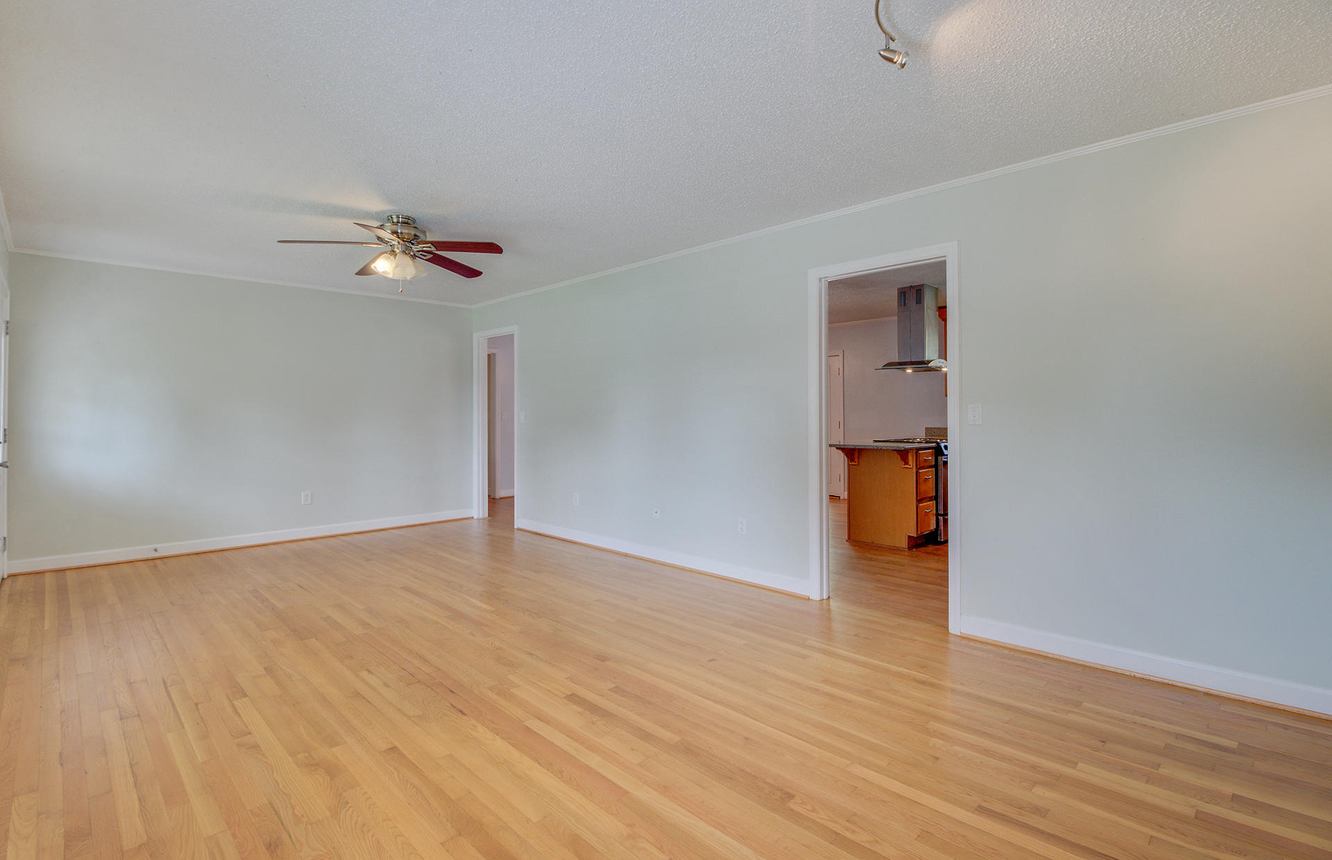 8530 Delhi Road North Charleston, SC 29406 - Photo 7 of 33 7