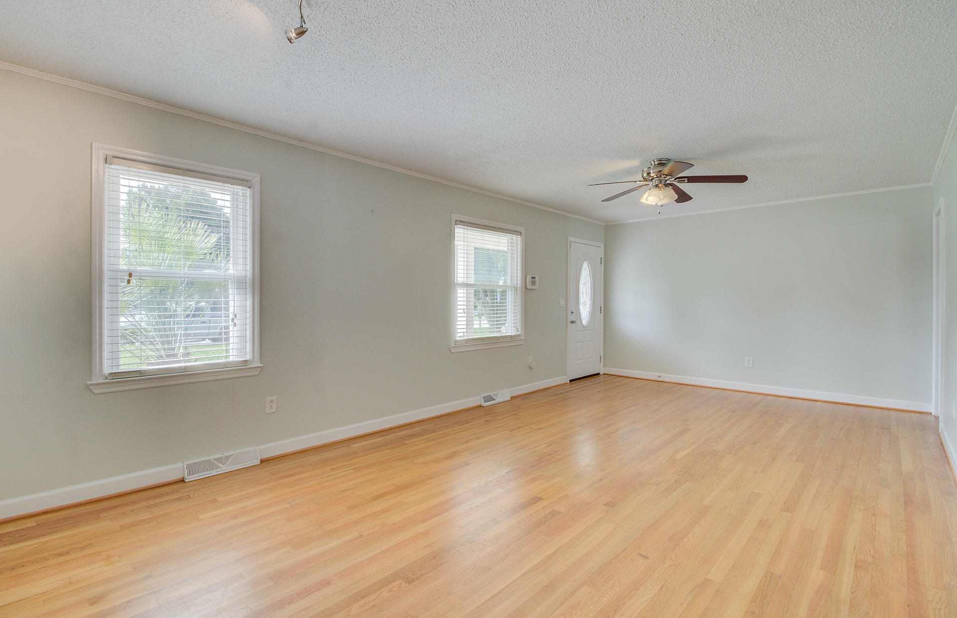 8530 Delhi Road North Charleston, SC 29406 - Photo 8 of 33 8