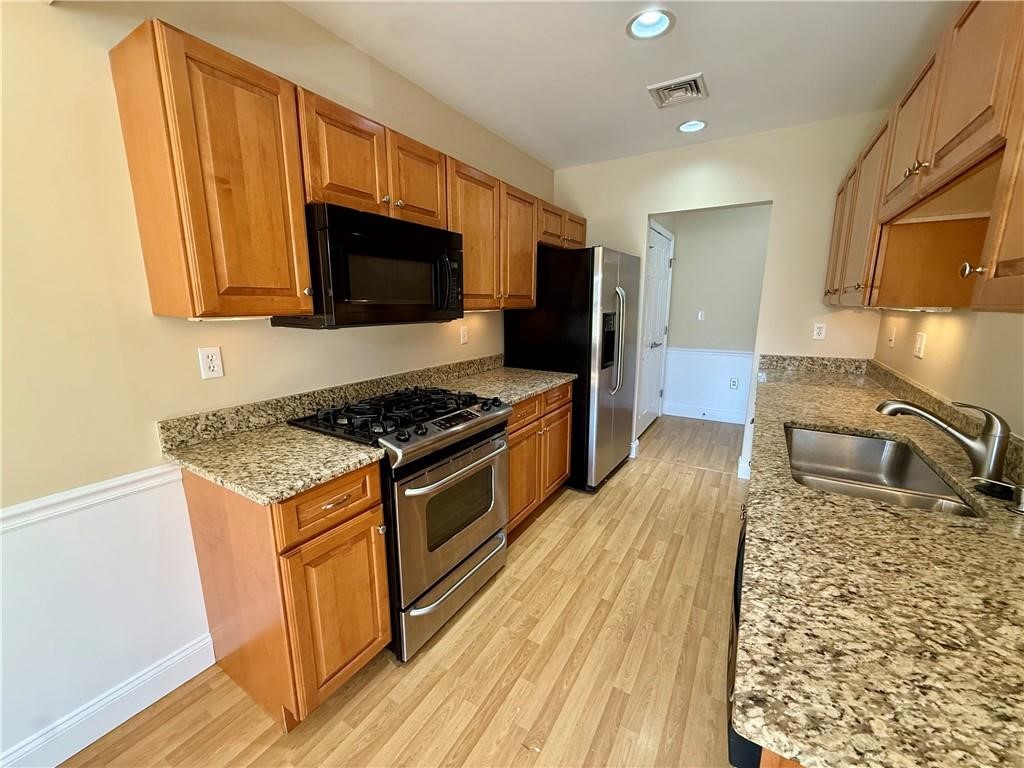 70 Turner Street, Unit E2 Warwick, RI 02886 - Photo 7 of 31