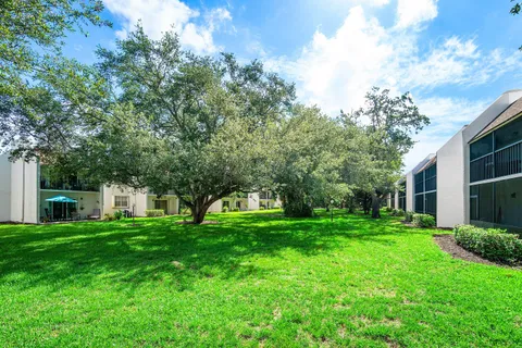 $325,000 | 2905 Southwest 22nd Avenue, Unit 2020, Delray Beach, FL 33445