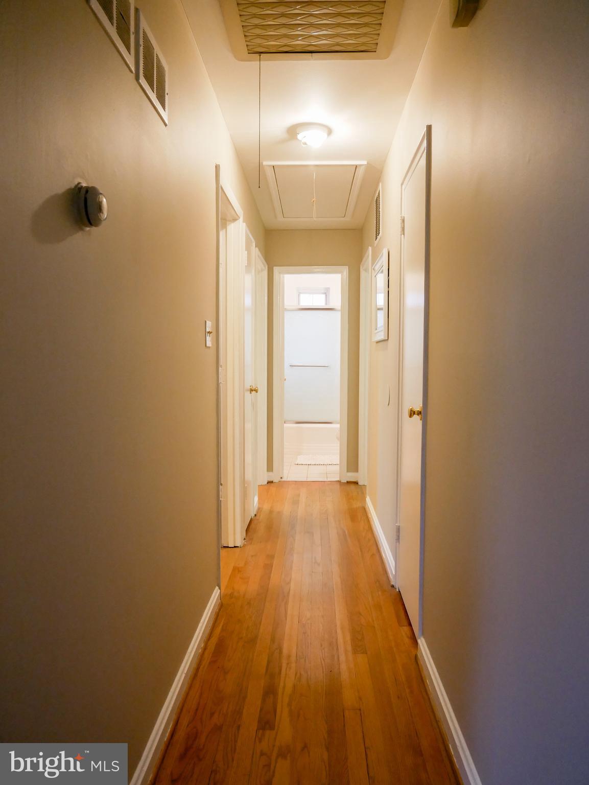11902 Rocking Horse Road Rockville, MD 20852 - Photo 11 of 36 Gallery Image 11