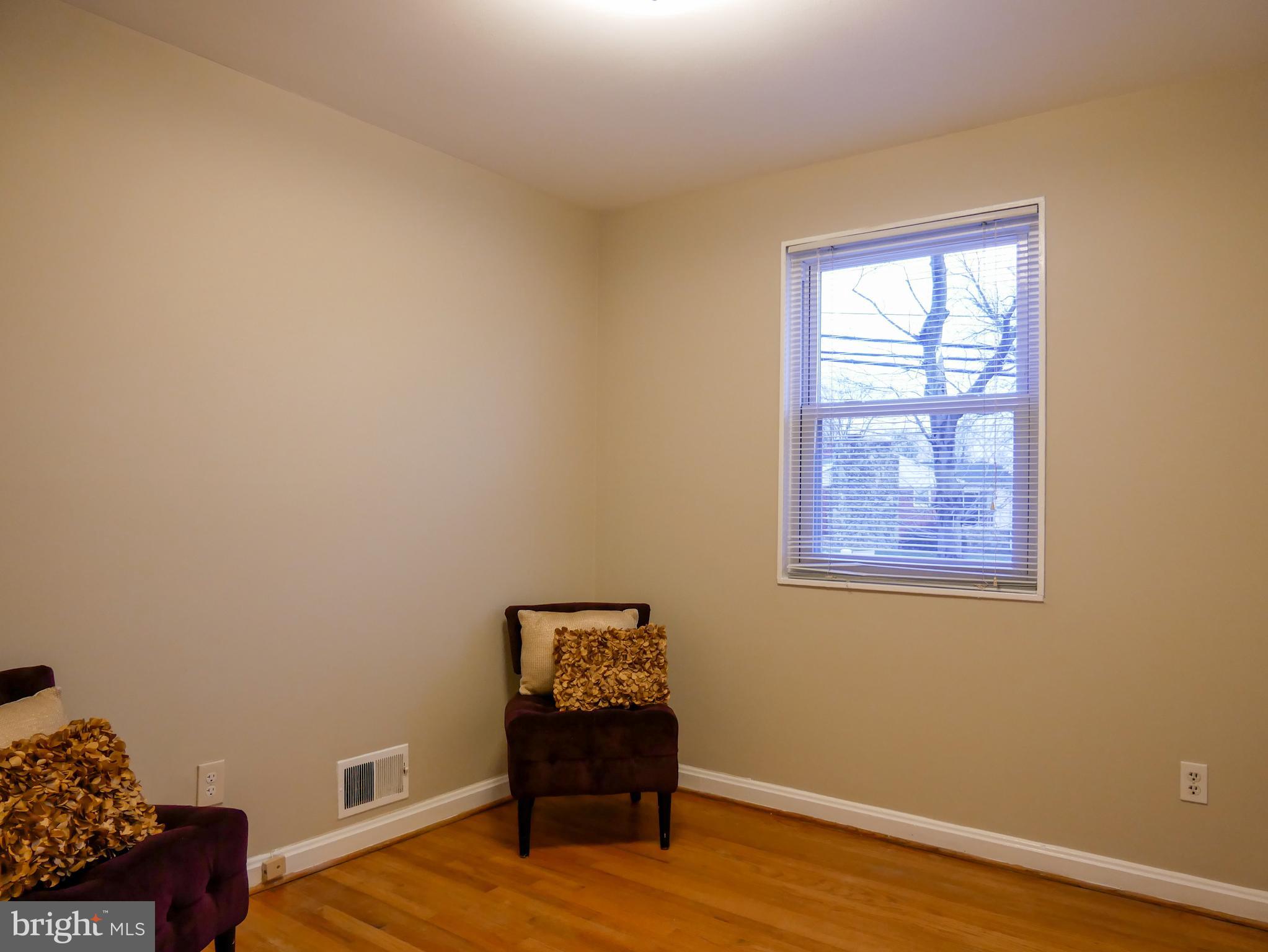 11902 Rocking Horse Road Rockville, MD 20852 - Photo 14 of 36 Gallery Image 14