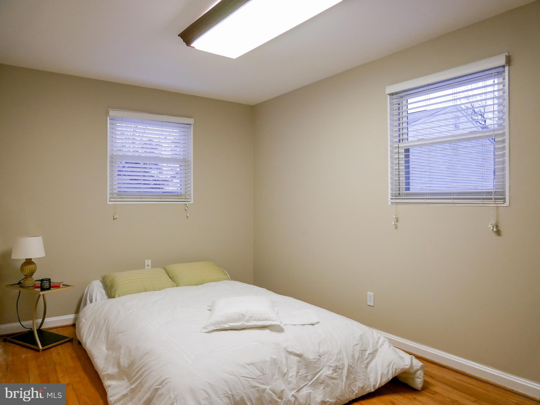 11902 Rocking Horse Road Rockville, MD 20852 - Photo 19 of 36 Gallery Image 19