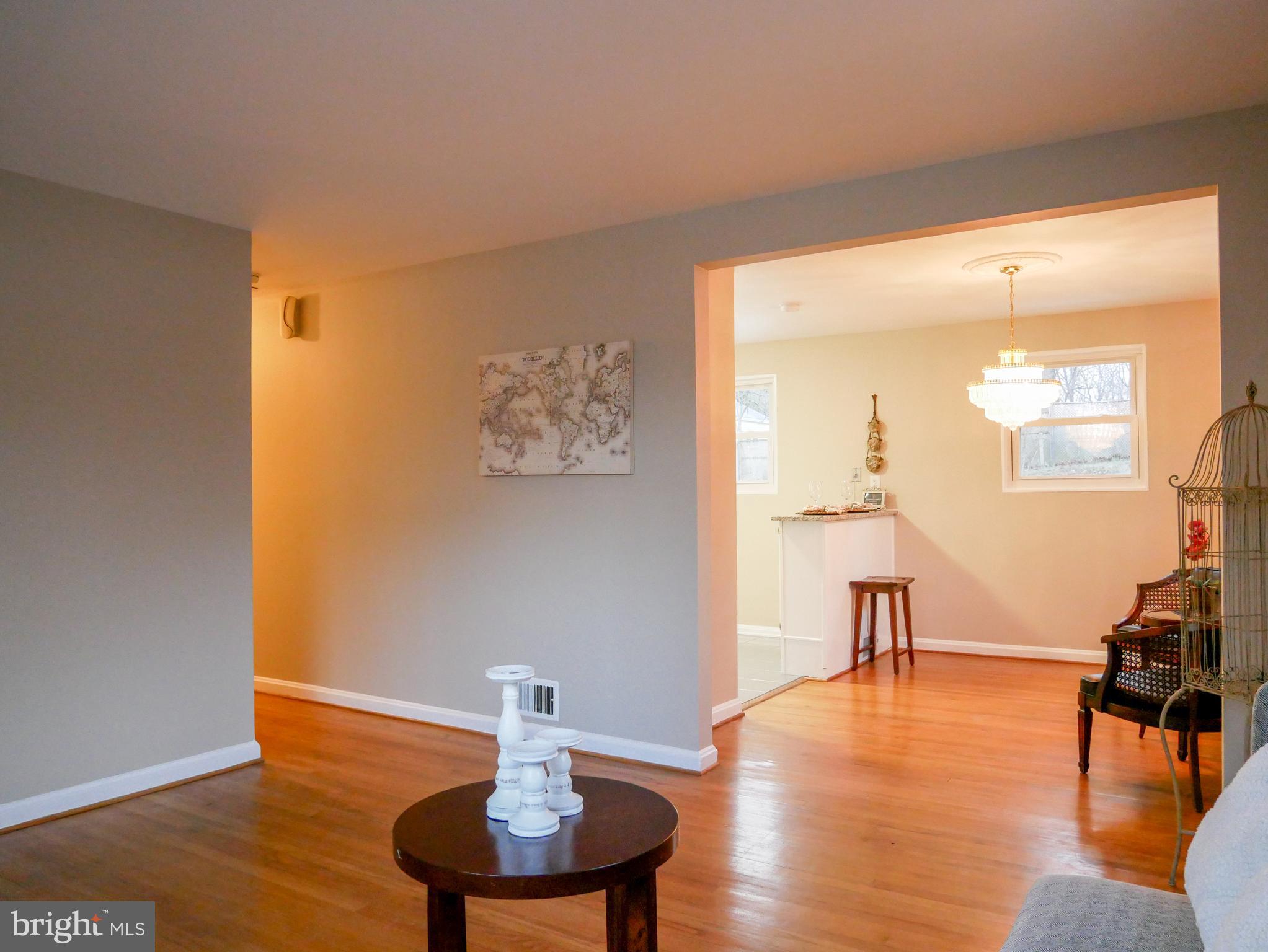 11902 Rocking Horse Road Rockville, MD 20852 - Photo 3 of 36 Gallery Image 3