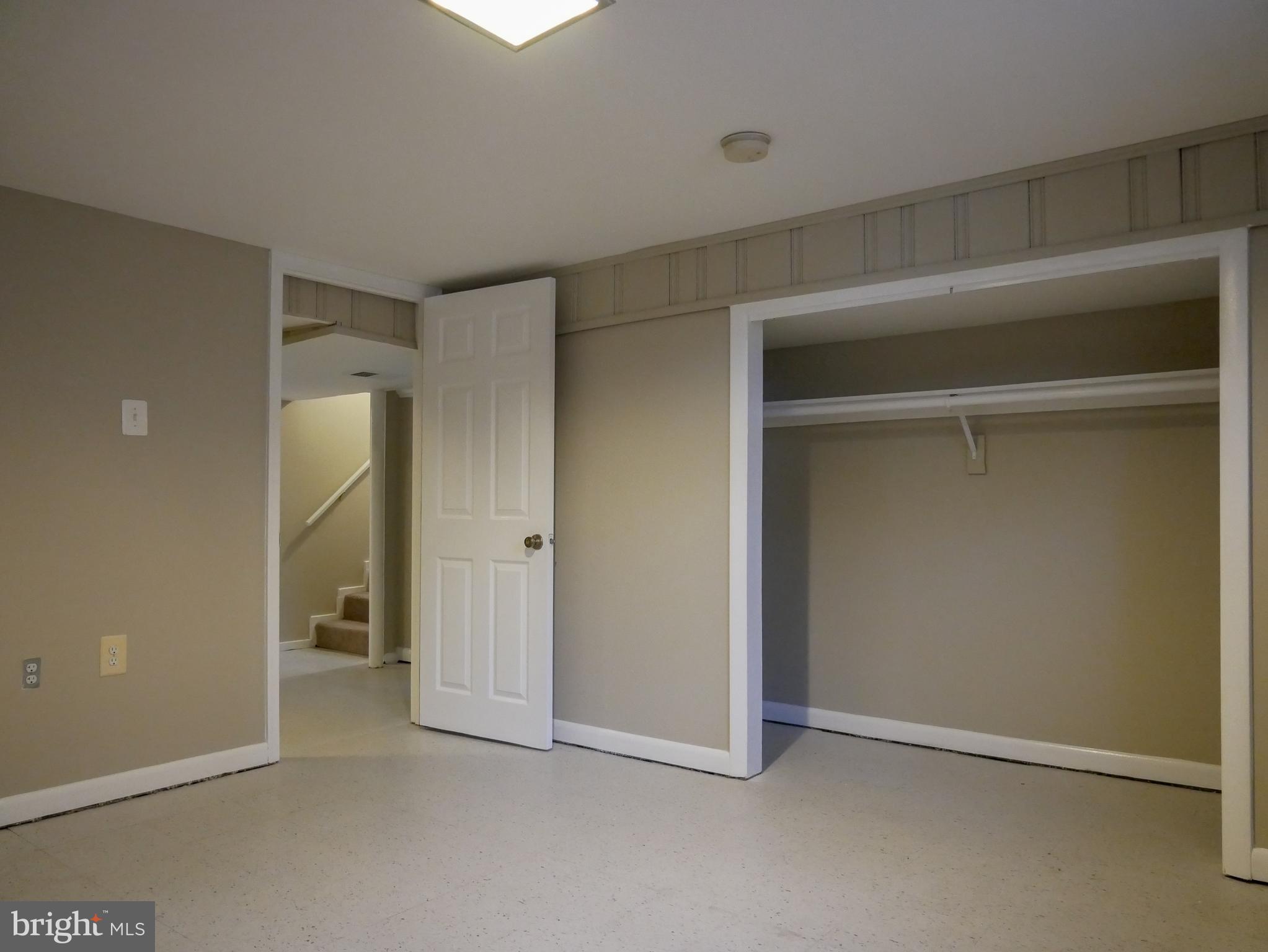 11902 Rocking Horse Road Rockville, MD 20852 - Photo 25 of 36 Gallery Image 25