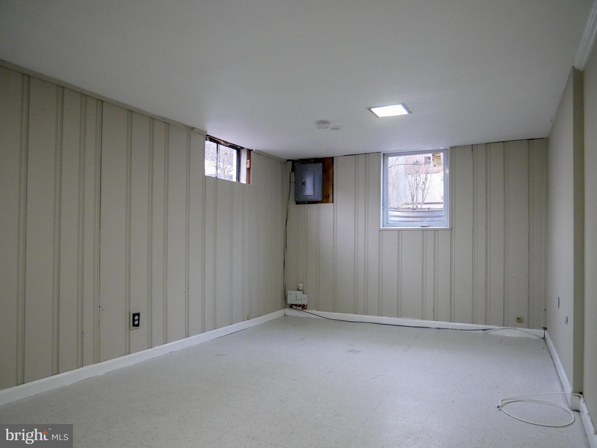11902 Rocking Horse Road Rockville, MD 20852 - Photo 26 of 36 Gallery Image 26