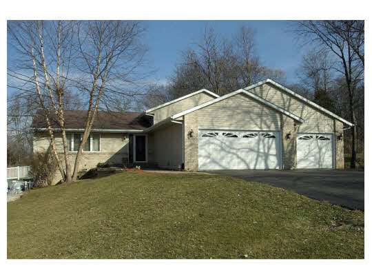9679 Country Hills Road Roscoe, IL 61073 - Photo 1 of 10 Gallery Image 1