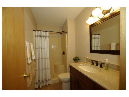 9679 Country Hills Road Roscoe, IL 61073 - Photo 7 of 10 Gallery Image 7