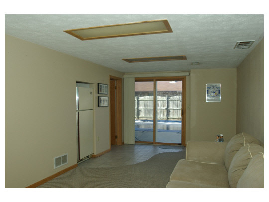 9679 Country Hills Road Roscoe, IL 61073 - Photo 8 of 10 Gallery Image 8