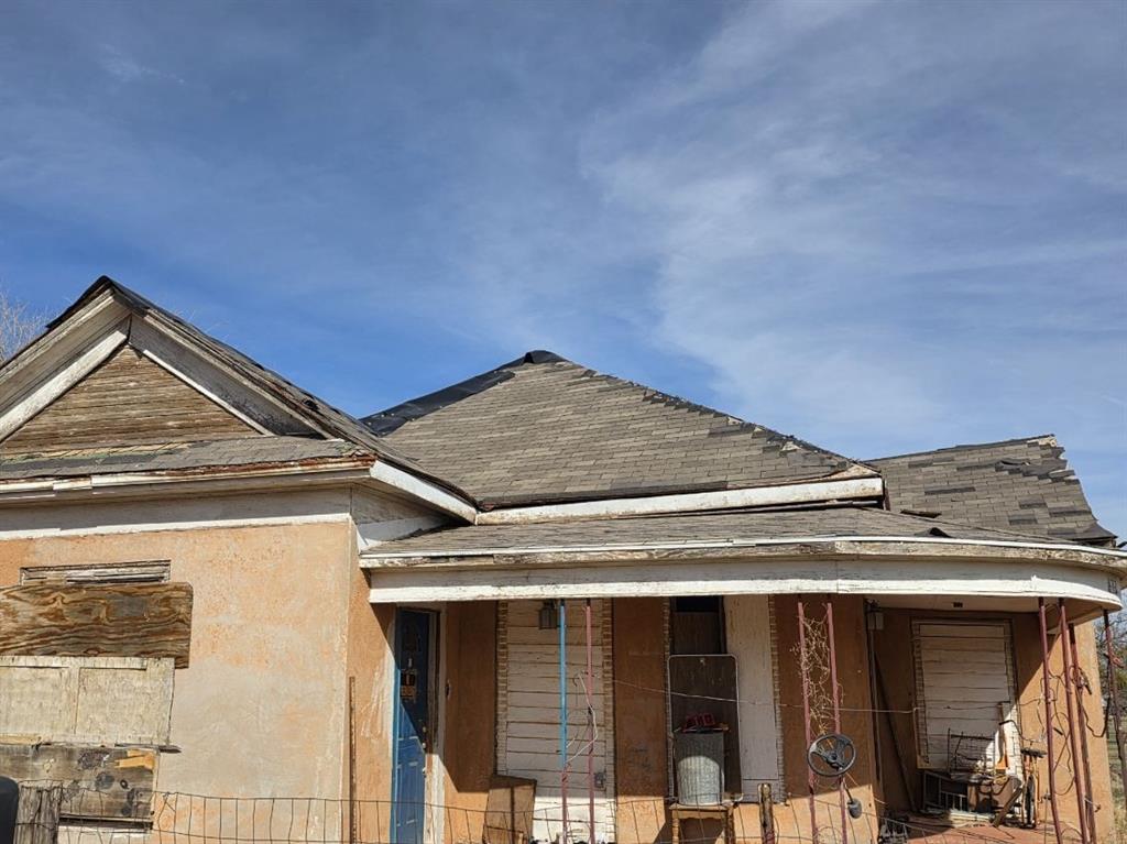 801 Haskell Street Sweetwater, TX 79556 - Photo 6 of 9 a view of the house