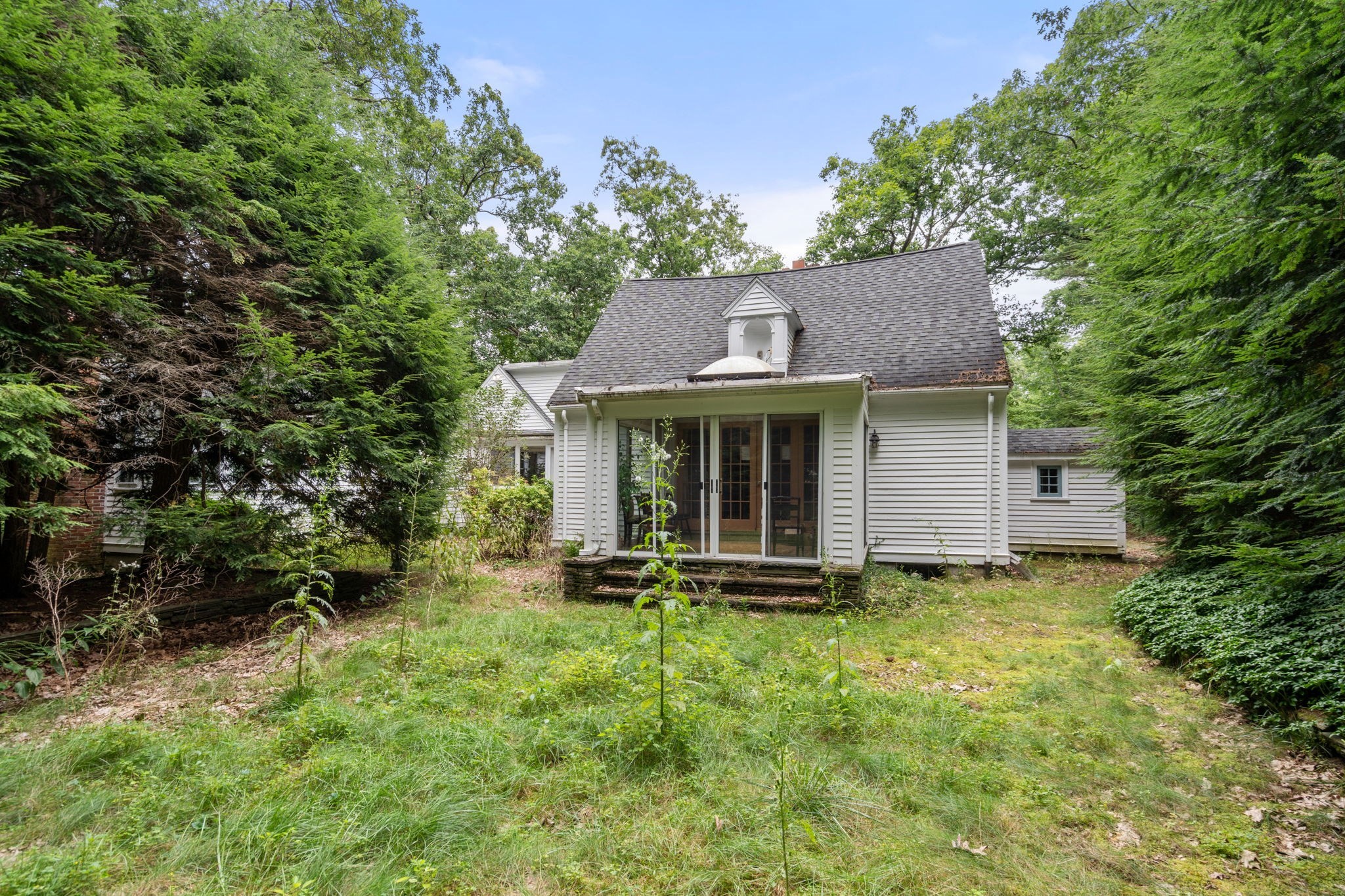 94 Sunset Road Weston, MA 02493 - Photo 4 of 7 Gallery Image 4