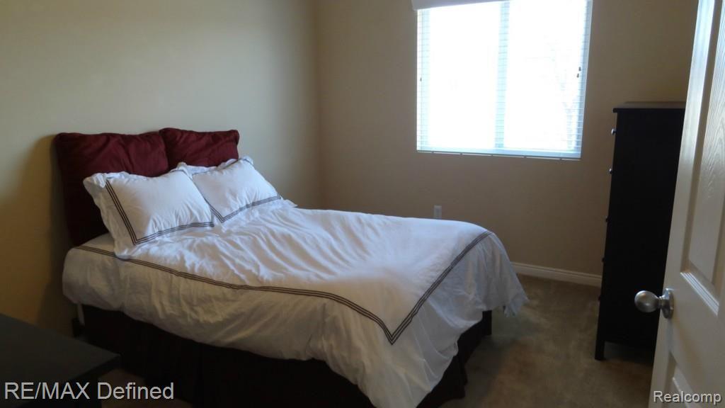 3254 Fantail Drive Rochester, MI 48309 - Photo 32 of 46 Bedroom #2 - upper