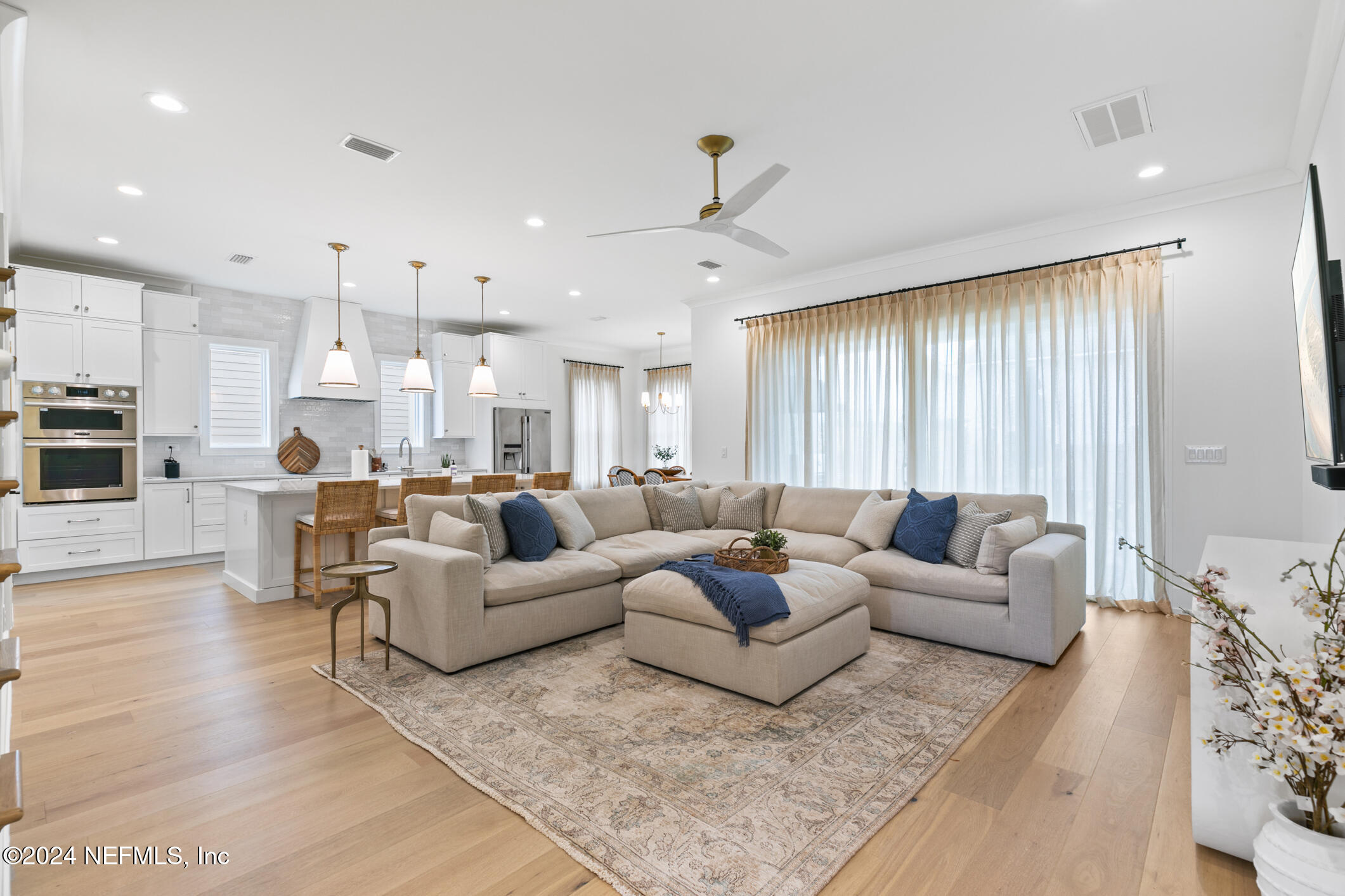 55 A Solana Road Ponte Vedra Beach, FL 32082 - Photo 17 of 42 Family Room
