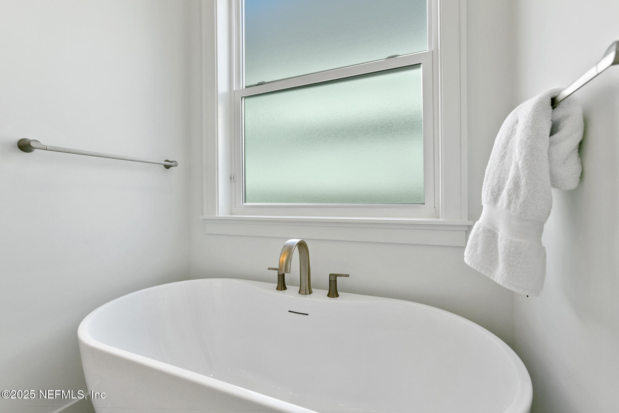 55 A Solana Road Ponte Vedra Beach, FL 32082 - Photo 23 of 42 Free standing tub