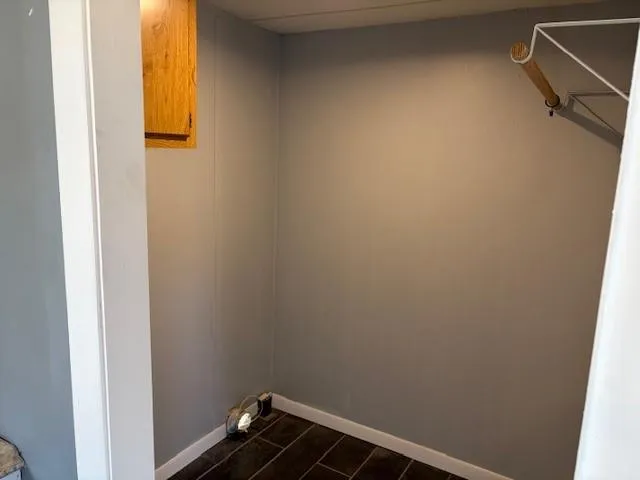 $1,250 | 110 County Road, Brookston, TX 75421