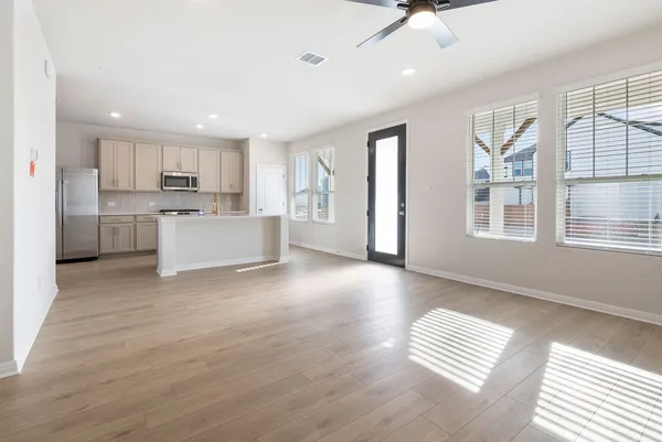 $2,100 | 116 Barret Drive, Liberty Hill, TX 78642