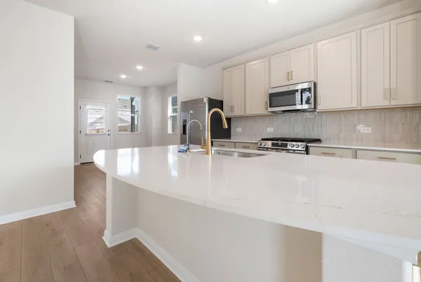 $2,100 | 116 Barret Drive, Liberty Hill, TX 78642