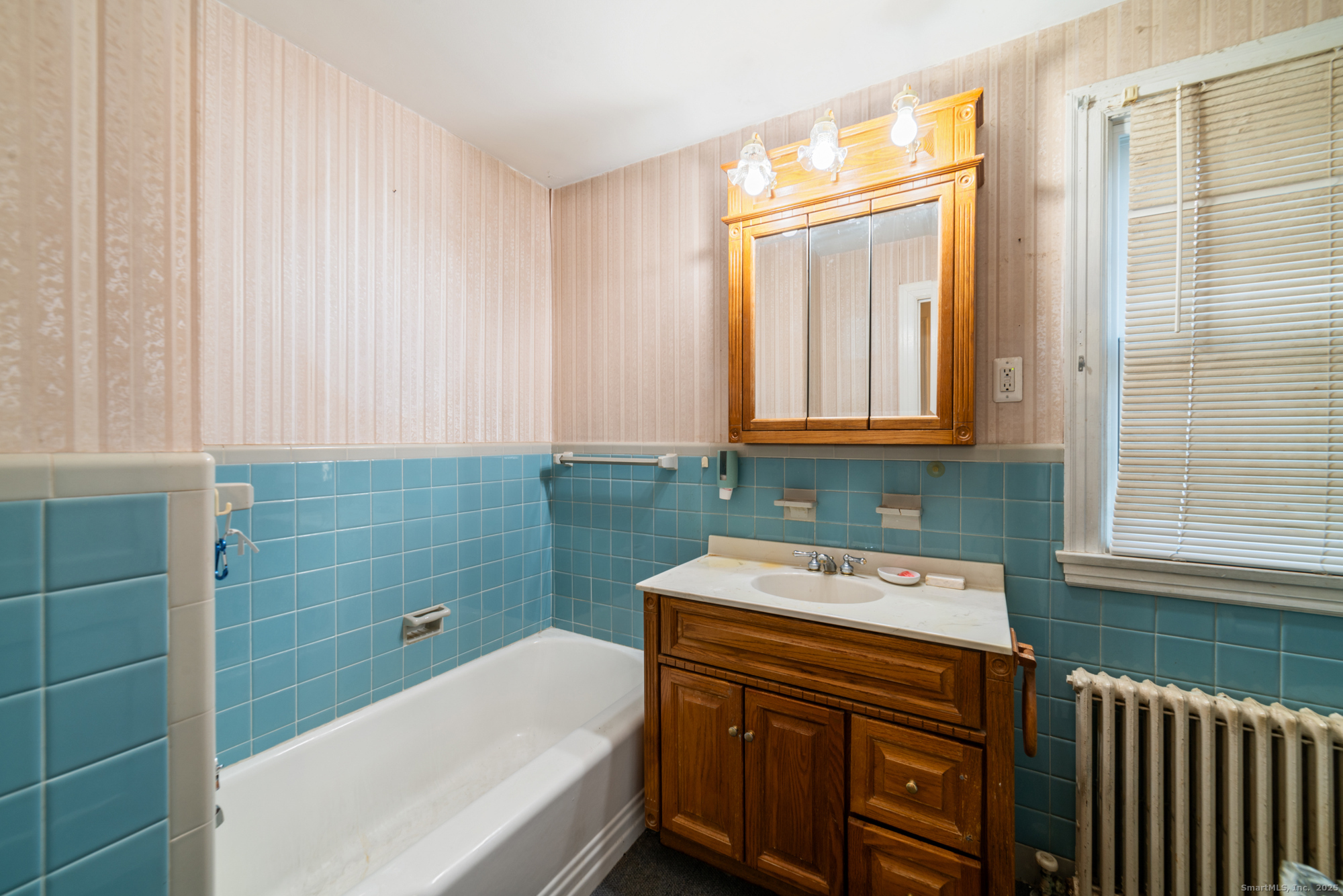 349 Amity Road Bethany, CT 06524 - Photo 2 of 21