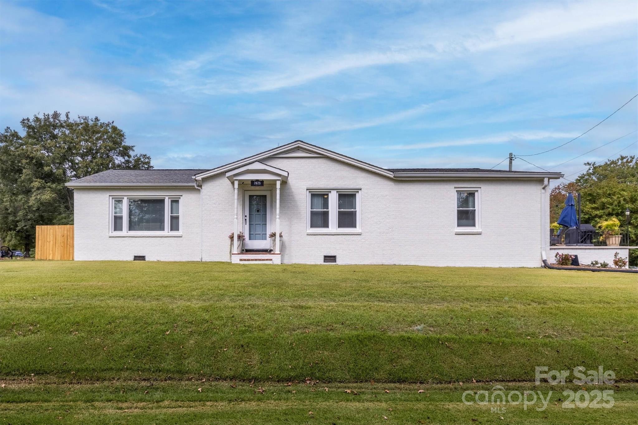 2625 20th St Lane Northeast Hickory, NC 28601 - Photo 3 of 31 a view of a house with a big yard